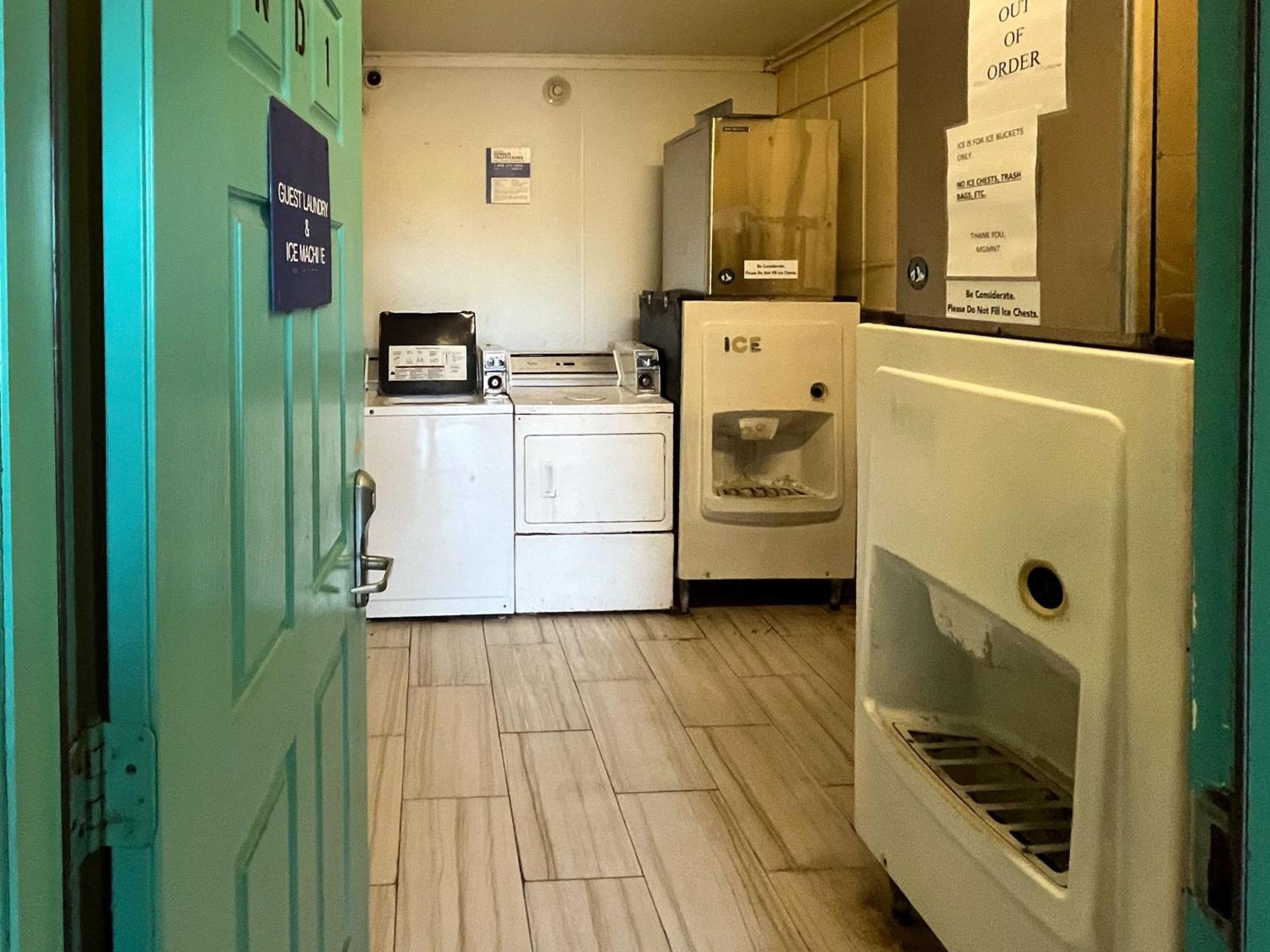Motel 6 Galveston, Tx Seawall Екстериор снимка